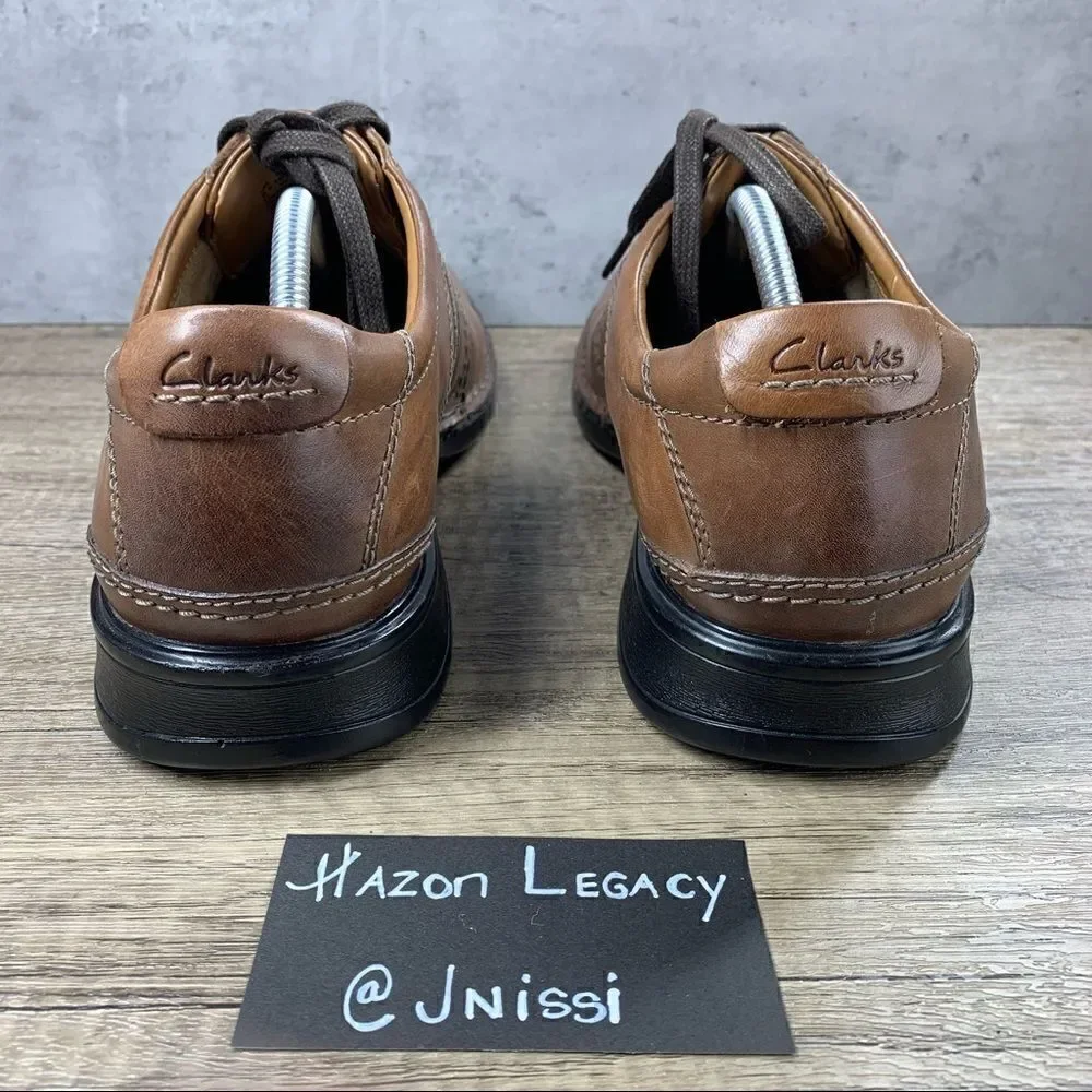 Clarks Collection~Men's~Brown Leather Soft Cushion Oxford Shoes~Size 10.5‎ W